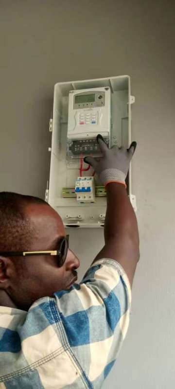 Logiciel de vente Stronpay et courant maximal de 80A dans un compteur électrique intelligent prépayé avec protocole standard STS