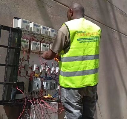 Équipement d'essai de compteur électrique à fréquence de 50 Hz avec protocole standard STS pour les essais durables et de longue durée